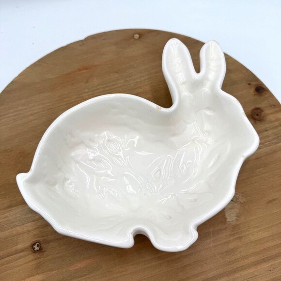 Transac Easter Bunny shaped bowl embossed holiday decor decoration - Picture 1 of 11